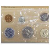 VIEW 2 CLOSEUP SOME SILVER