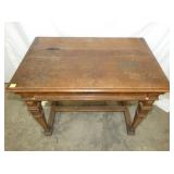 VIEW 2 CLOSEUP OAK TABLE