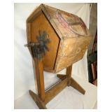 VIEW 4 OTHERSIDE WOODEN CHURN