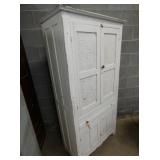 VIEW 2 CLOSEUP 4 PUNCH TINS