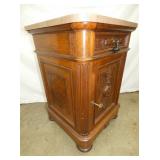 VIEW 3 CLOSEUP SIDE TABLE/CABINET