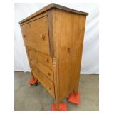 VIEW 2 OLD CUT NAILS, PINE SECONDARY