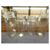 WHITE HOUSE W/ EMB. LIDS