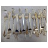 568 GRAMS STERLING SILVER FORKS