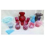VARIOUS PIECES FENTON GLASS