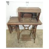 REMINGTON PEDAL SEWING MACHINE