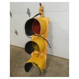 VIEW 2 CLOSEUP STOPLIGHT