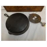 VIEW 2 CLOSEUP GRISWOLD