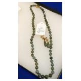 14KT JADE NECKLACE AND EARINGS