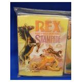 VIEW 2 CLOSEUP LITTLE BIG BOOKS