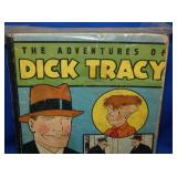 VIEW 2 CLOSEUP LITTLE BIG BOOKS