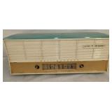 WESTINGHOUSE WIDE-FI RADIO