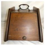 EARLY SHOE SHINE STAND