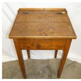 SMALL OAK LIFT TOP DESK
