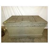43X26 EARLY PRIM. TOOL CHEST