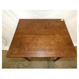 VIEW 2 TOP PEGGED TABLE