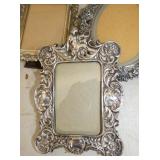 VIEW 2 CLOSEUP PICTURE FRAMES