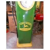 VIEW 4 CLOSEUP BASE JOHN DEERE PUMP