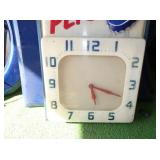 VIEW 3 CLOSEUP PEPSI SODA CLOCK