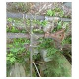 VIEW 2 EARLY SIGN POLES