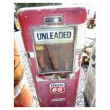 VIEW 2 CLOSEUP GAS PUMP