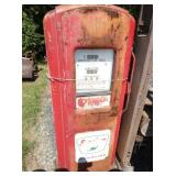 VIEW 2 CLOSEUP GAS PUMP