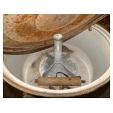 VIEW 3 INSIDE MAYTAG WASHER