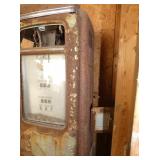 VIEW 4 CLOSEUP TOKHEIM PUMP