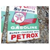 VIEW 4 CLOSEUP PORC. TEXACO PLATE