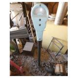 PARKING METER W/ CAST BASE
