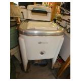 MAYTAG WRINGER WASHER