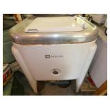 VIEW 3 FRONT MAYTAG WASHER