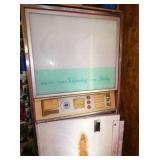 VIEW 2 CLOSEUP DRINK BOX