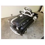 VIEW 2 CLOSEUP PEDAL TOY