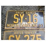 VIEW 2 CLOSEUP LIC. TAGS