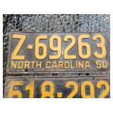 VIEW 2 CLOSEUP LIC. TAGS