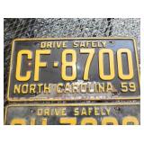 VIEW 2 CLOSEUP LIC. TAGS