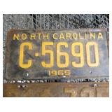 VIEW 2 CLOSEUP LIC. TAGS