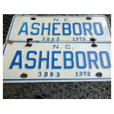 VIEW 2 CLOSEUP LIC. TAGS