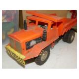 VIEW 2 CLOSEUP TOY W/ DRIVER