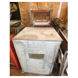 EARLY WRINGER SUPER WASHER