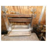 VIEW 2 CLOSEUP WOODEN WRINGER