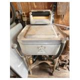 MAYTAG WRINGER WASHER