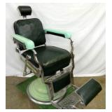 GREEN PORC. BARBER CHAIR