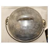 VIEW 2 CLOSEUP W/ ORIG. LID