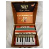 VIEW 2 CLOSEUP TOY ACCORDIAN