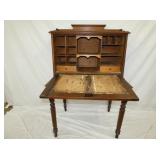 VIEW 3 INSIDE W/ PEGION HOLES