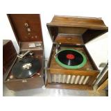 VIEW 2 CLOSEUP VICTROLAS