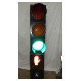 VIEW 2 CLOSEUP WALK DONT WALK