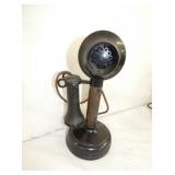 VIEW 2 CLOSEUP PHONE